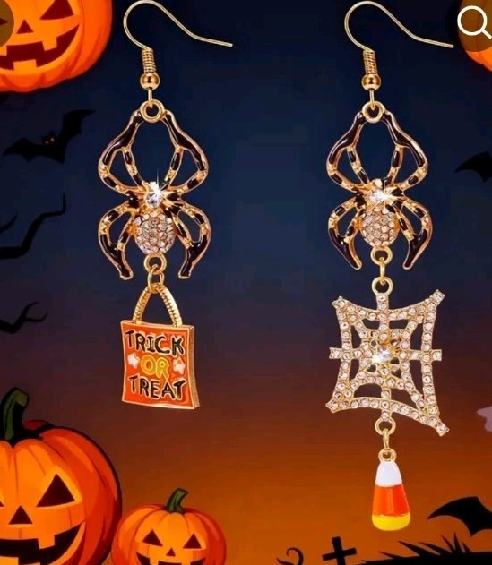 Halloween, Goth,spider Dangle Earrings. Rinestones,enamel, Goldtone, Hooks
