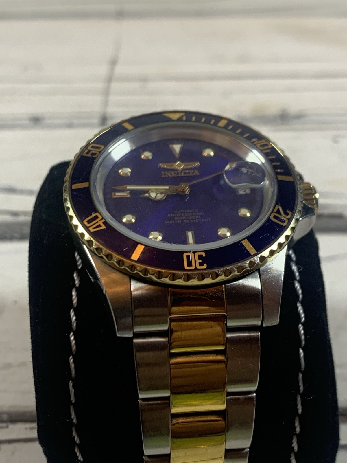Invicta 89280B Pro Diver 23k Men’s Wrist Watch – Silver/Gold Case & Bracelet