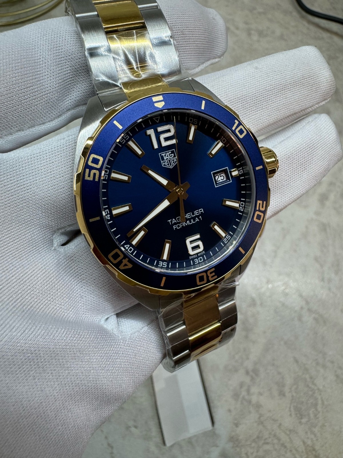 TAG Heuer Formula 1 Quartz Steel Blue Gold Men’s Watch WAZ1120.BB0879