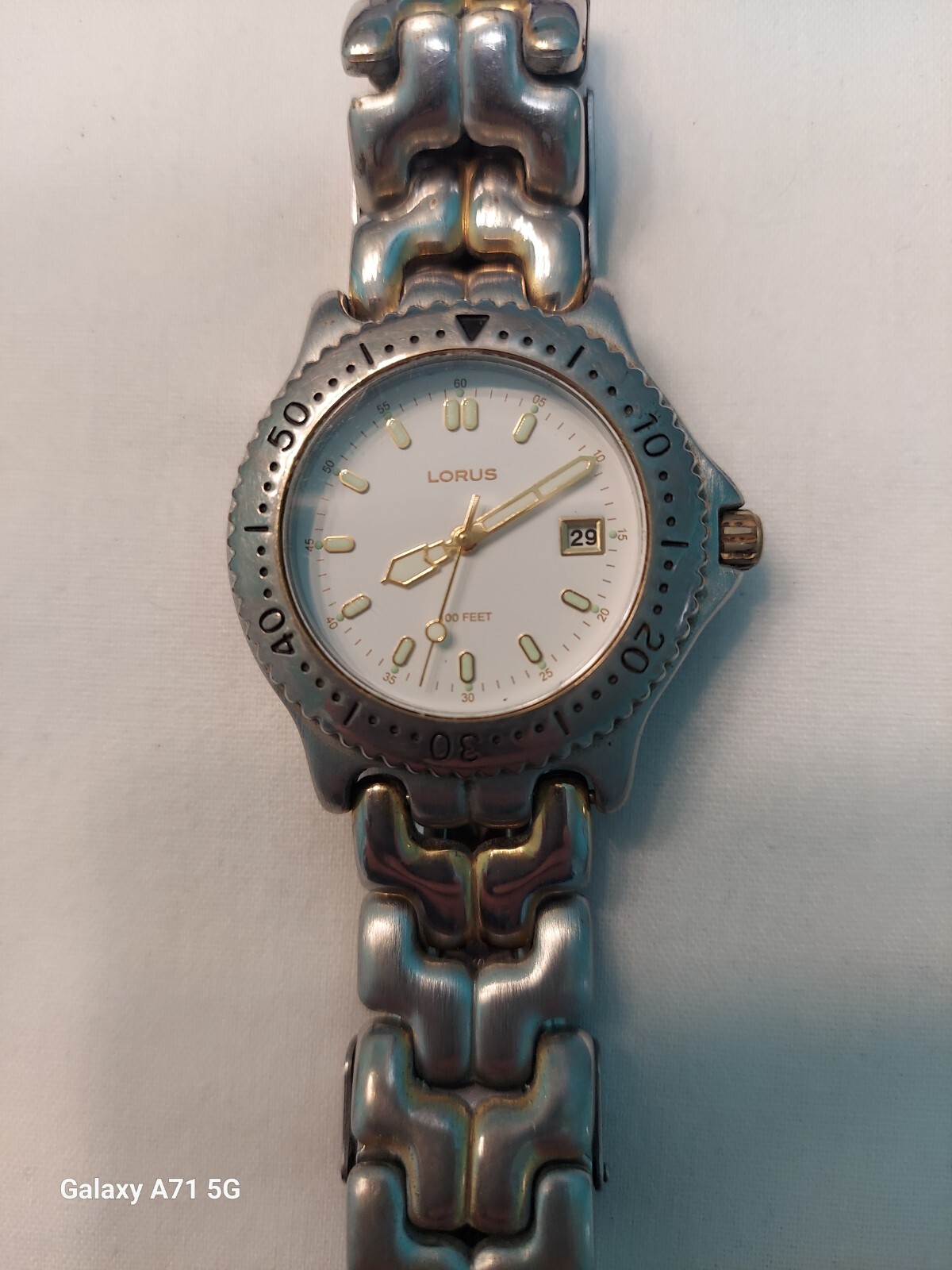 Lorus 100 Feet Water Resistant Men’s Silver Tone Watch
