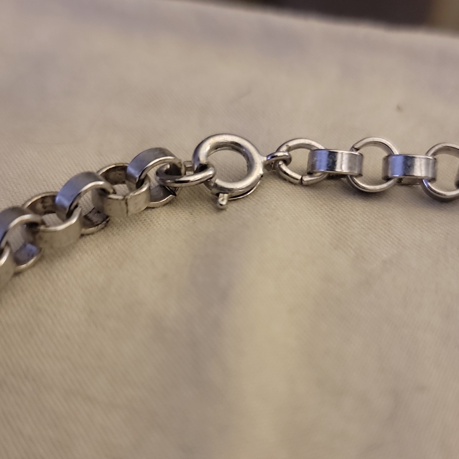 Silver Tone Rolo Chain Necklace Spring Ring Clasp No Stone Metal 18″