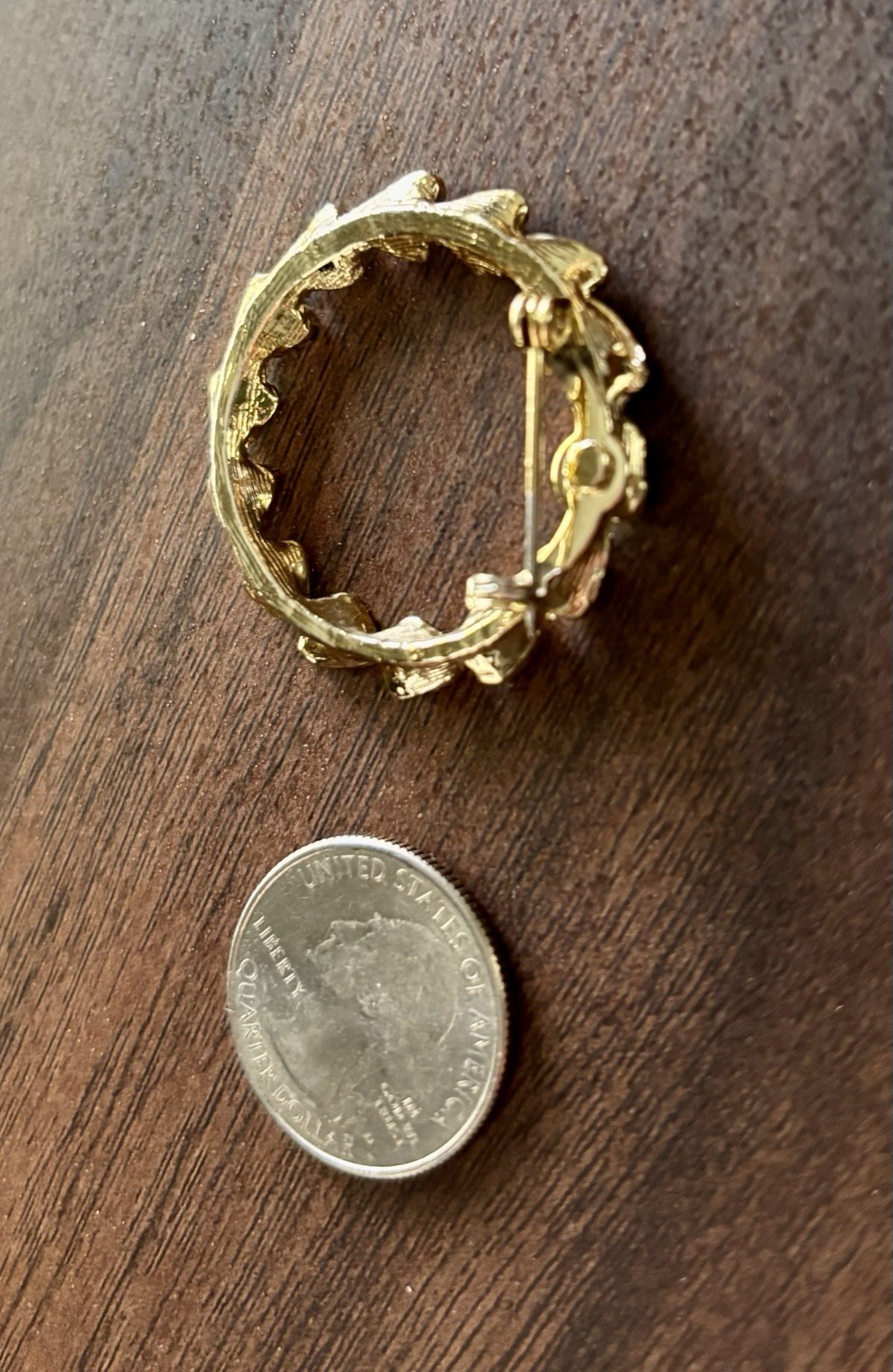 Gerry’s Gold Tone Heart Wreath Brooch Vintage Open Circle Love Pin