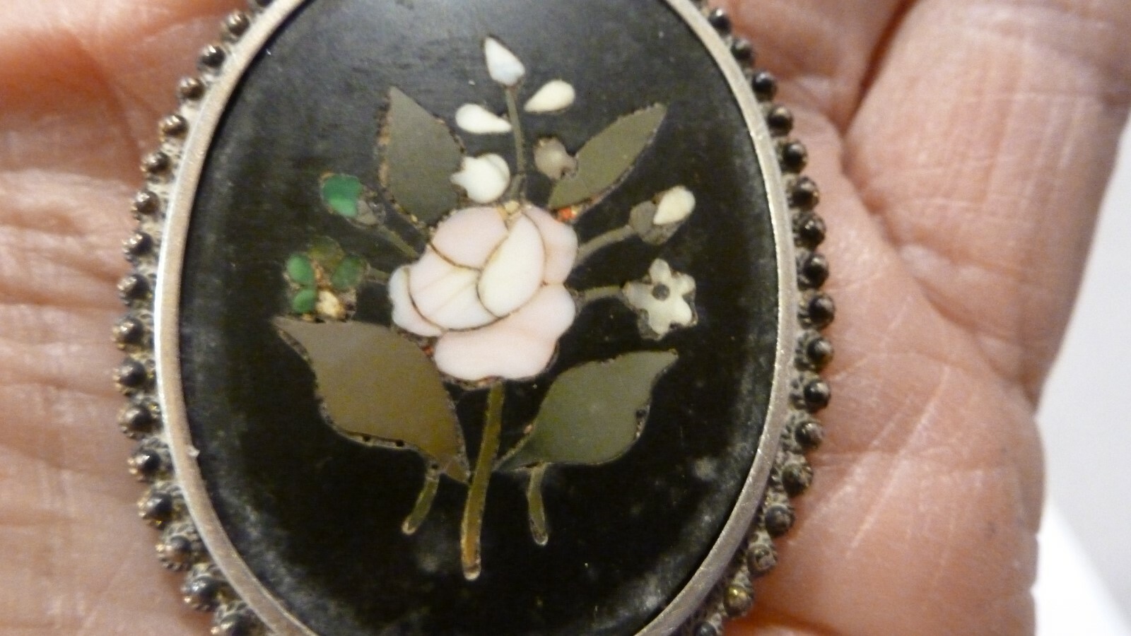 ANTIQUE VICTORIAN LADIES 1 3/4″ PIETRA-DURA 14K YELLOW GOLD FILLED BROOCH PIN