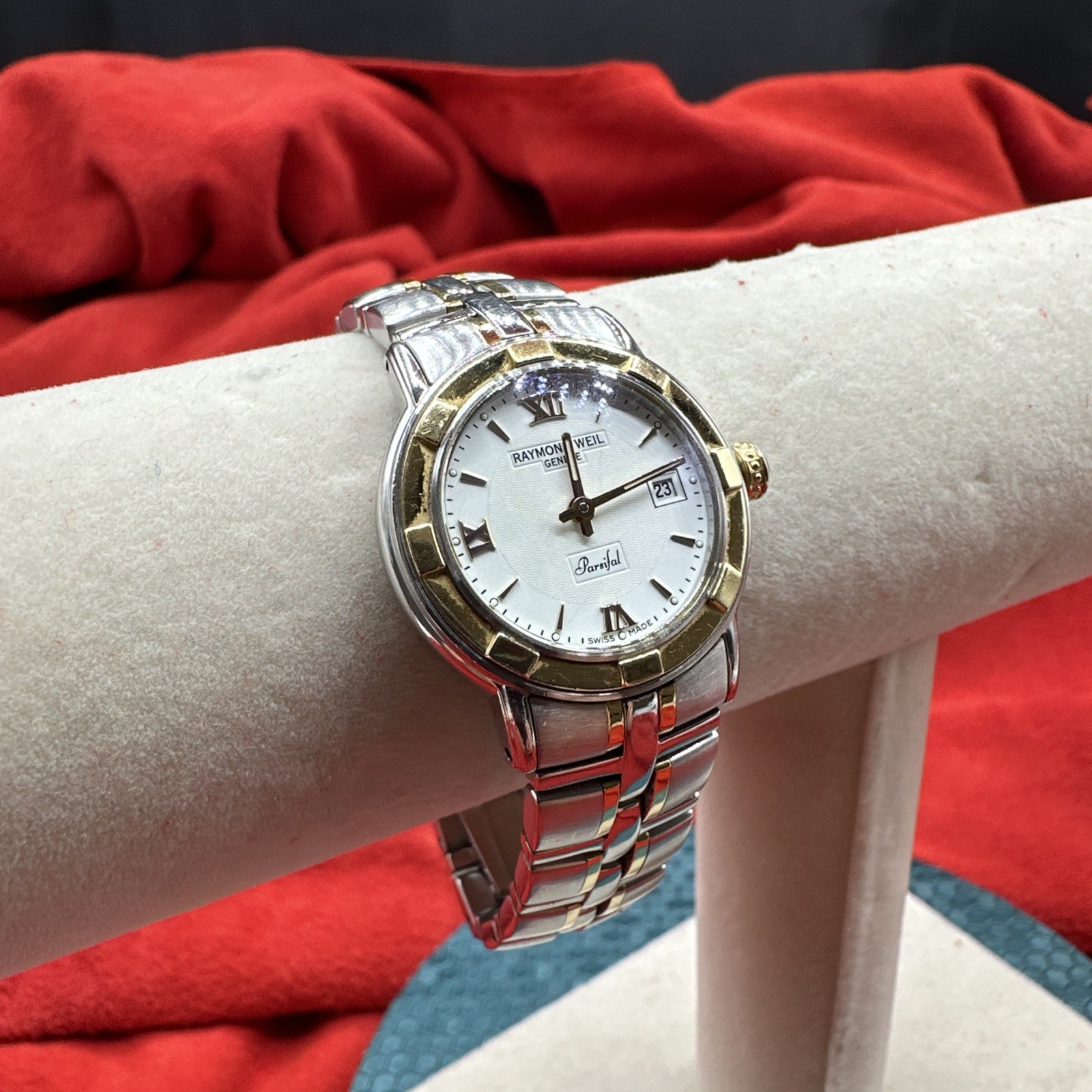 Raymond Weil Parsifal Ladies Wristwatch. #9440 V382957. Swiss made. See pics.