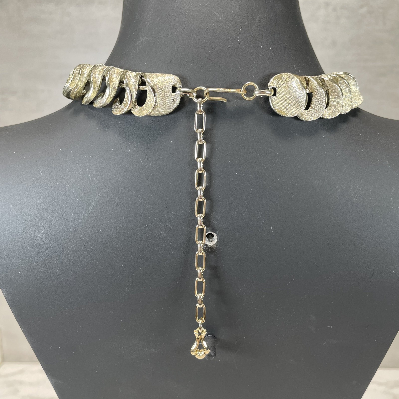 VTG STAR Signed Silver Tone MCM Crescent Link Collar Choker Statement Necklace