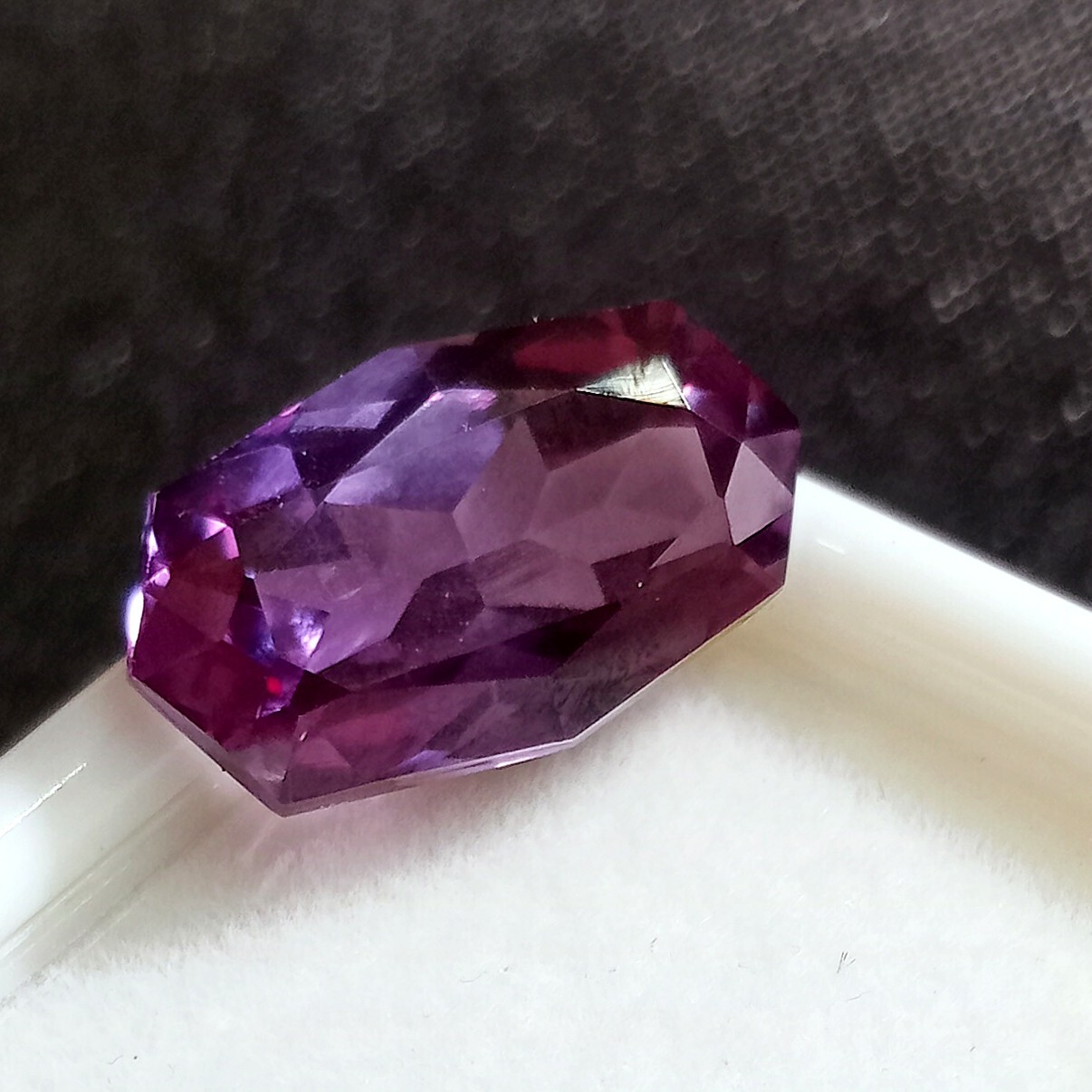 Alexandrite Colour Changing Natural Fancy Cut 10-12Ct Certified Gemstone