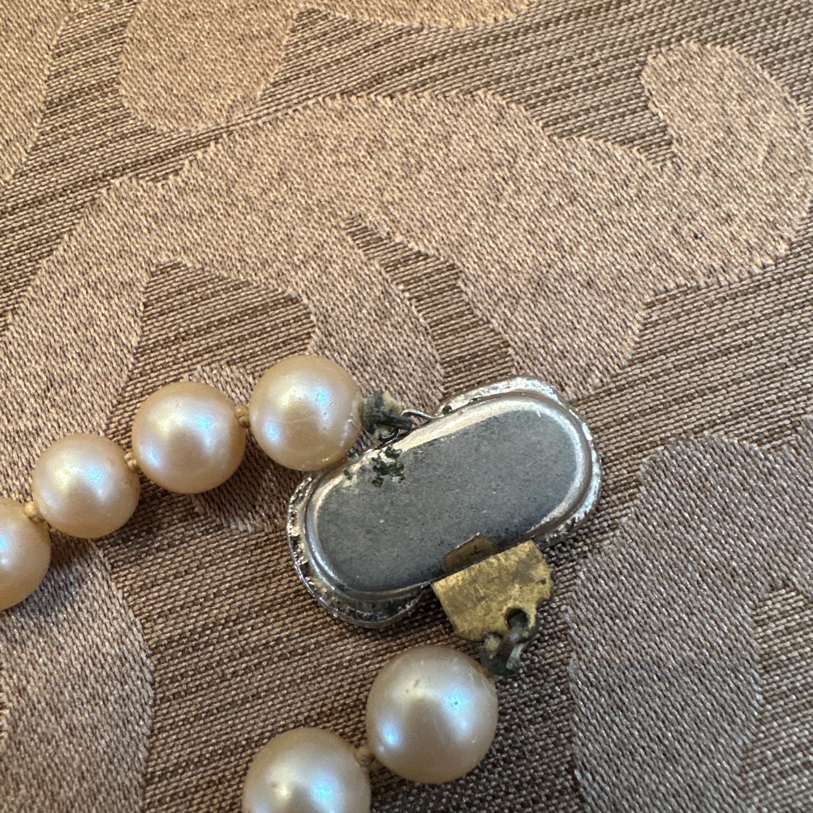 Classic Single Strand Pearl Necklace Cream Champagne Round Beaded Vintage Style