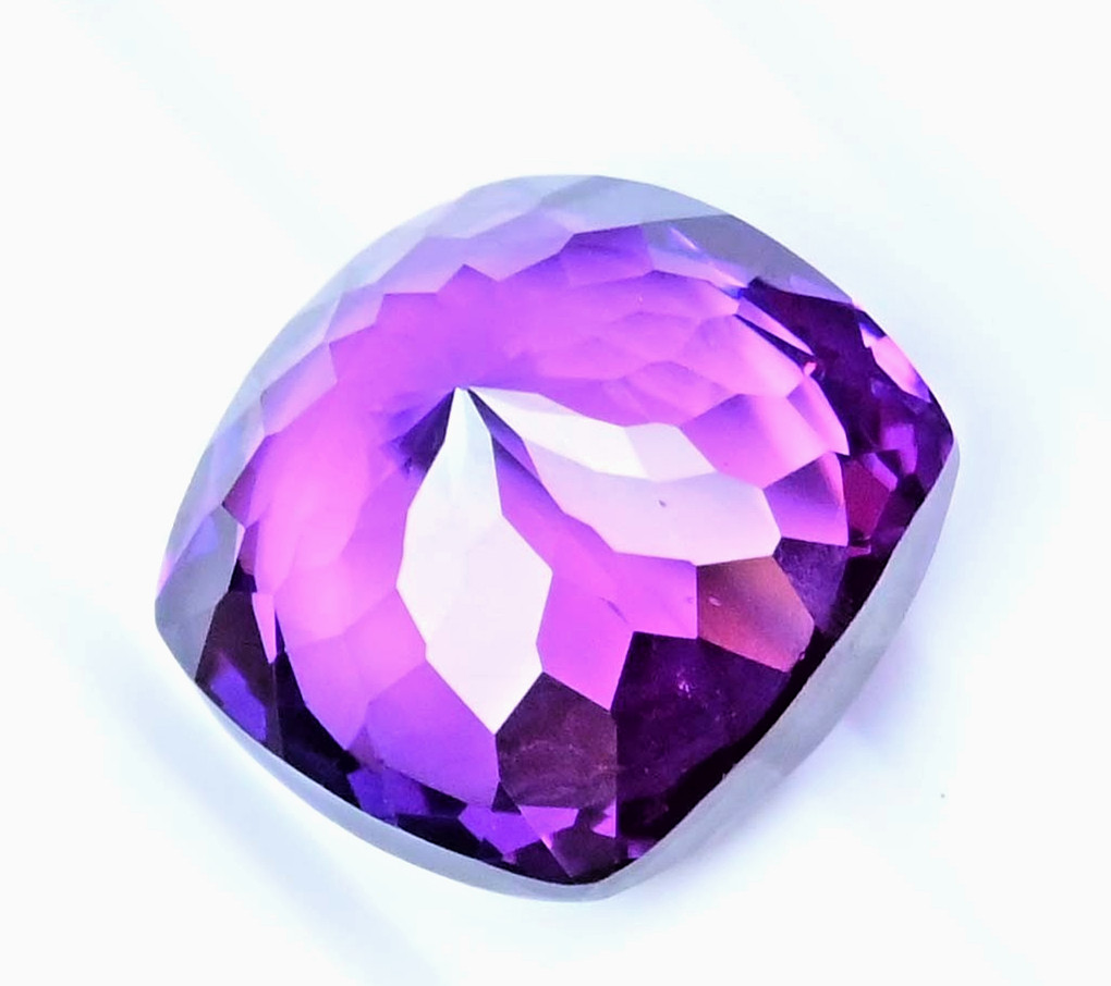 Very Clean Natural Purple Pink Tanzanite 21.25 Ct Certified Flawless Gemstone