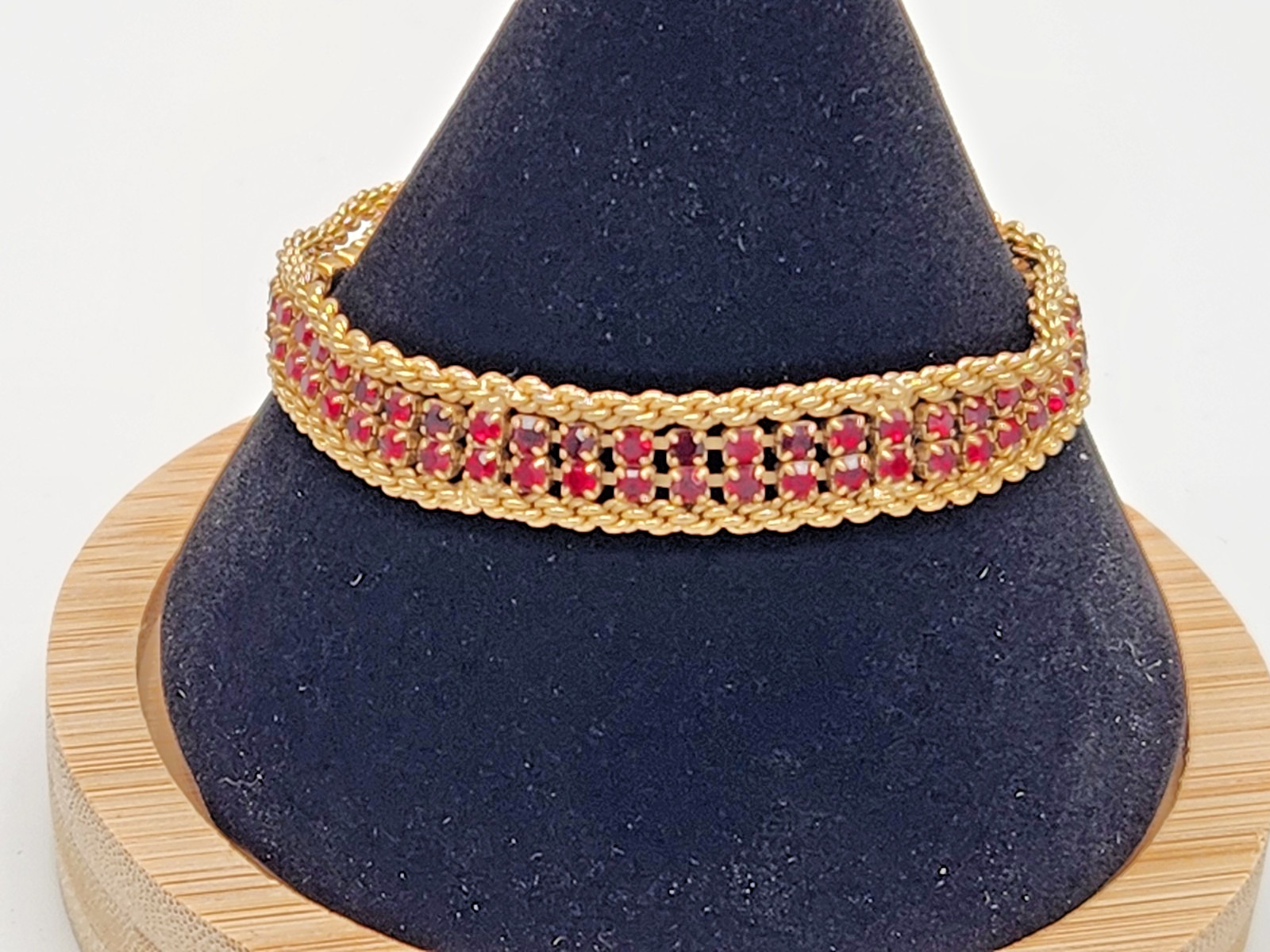 Vintage Gold Tone Red Rhinestone Wide Gate Link Bracelet 7.25″