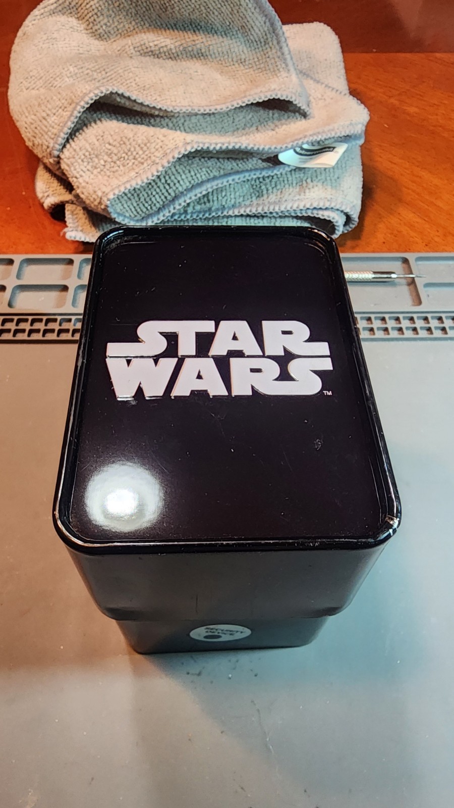 Star Wars Millennium Falcon Quartz Pocketwatch New In Box By Accutime Watch Corp