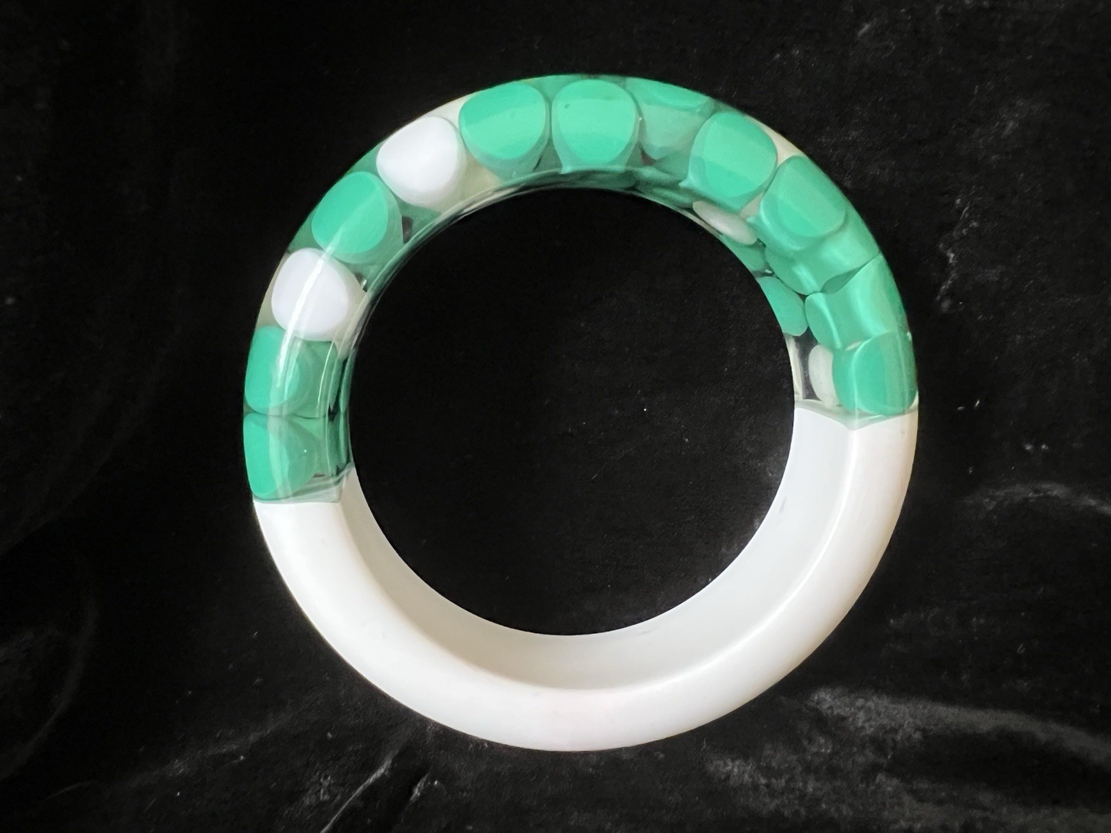 Chunky Vintage Lucite Aspirin Pill Dots Bangle Bracelet Teal Turquoise White