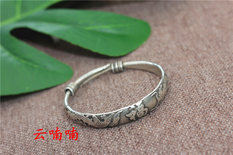 National wind literary retro folk Chinese handmade Miao silver bracelet 1piece