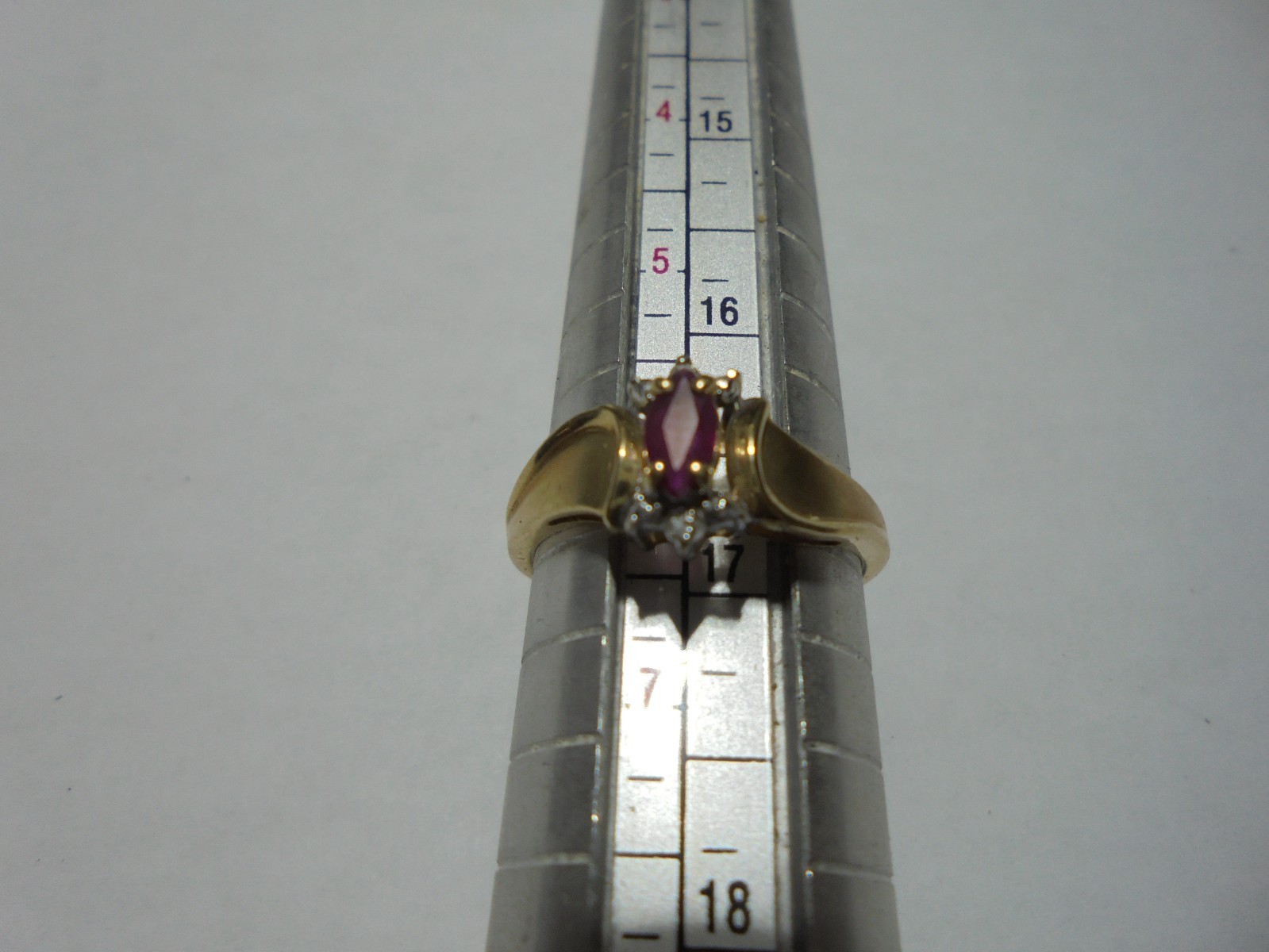 14kt Yellow Gold Ruby Ring size 6.25 vintage possible antique