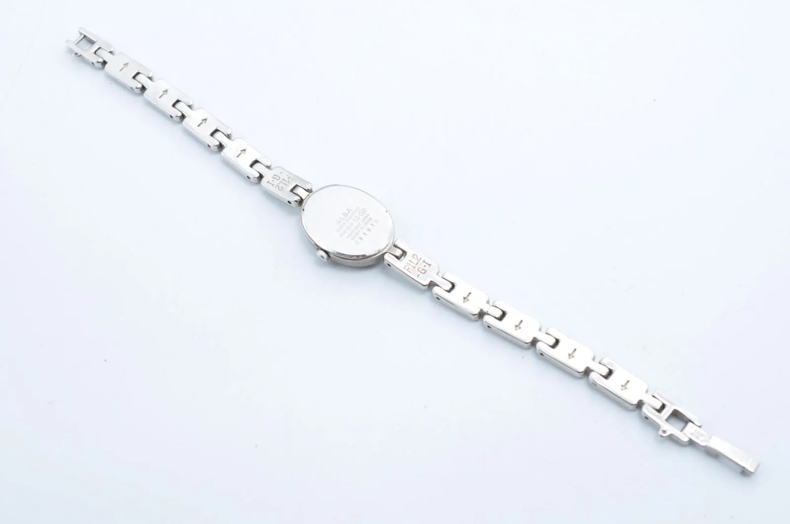 SEIKO Y151-5G40 ALBA !-利用不可文字-! nu Ingenue Quartz Ladies’ Oval
