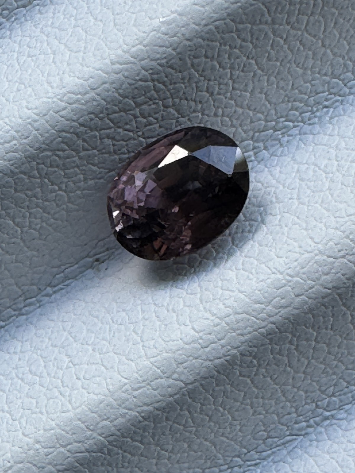 SPINEL. Dark Rose Pink, 7 x 5.4 mm Oval, Clean. 1.31 Carats.