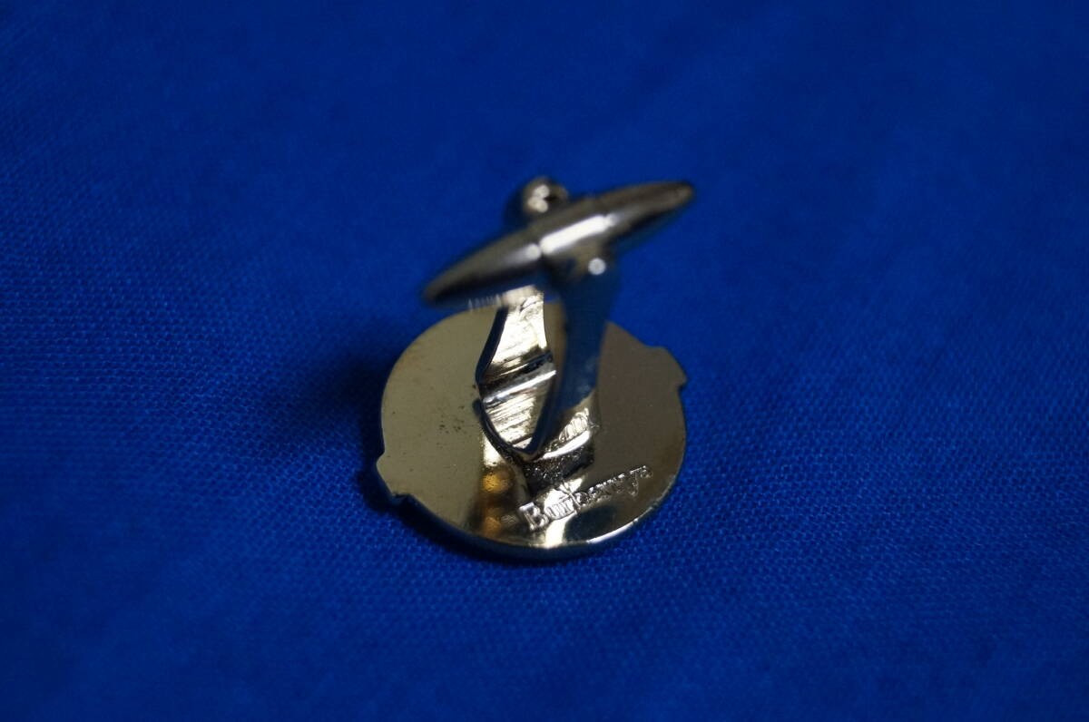 Excellent condition BURBERRY tie pin cufflinks set box
