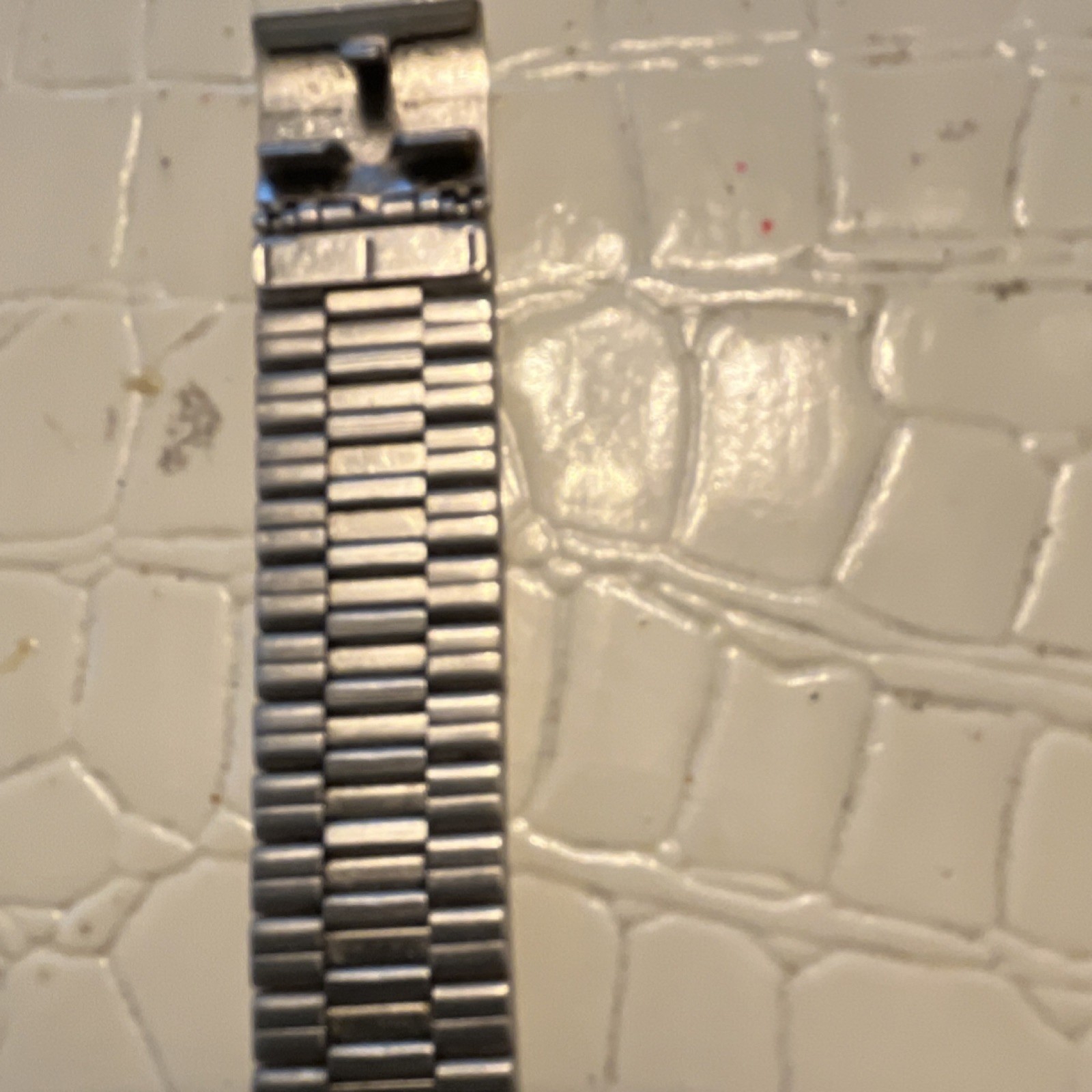 Helbros Quartz Vintage Gold Tone Stainless Bracelet Watch Black Dial Date