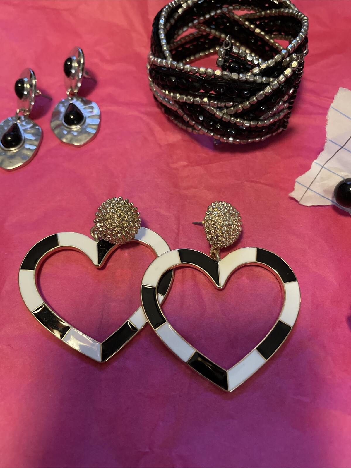 Lot Of Jewelry / Earrings , Rings, Bracket