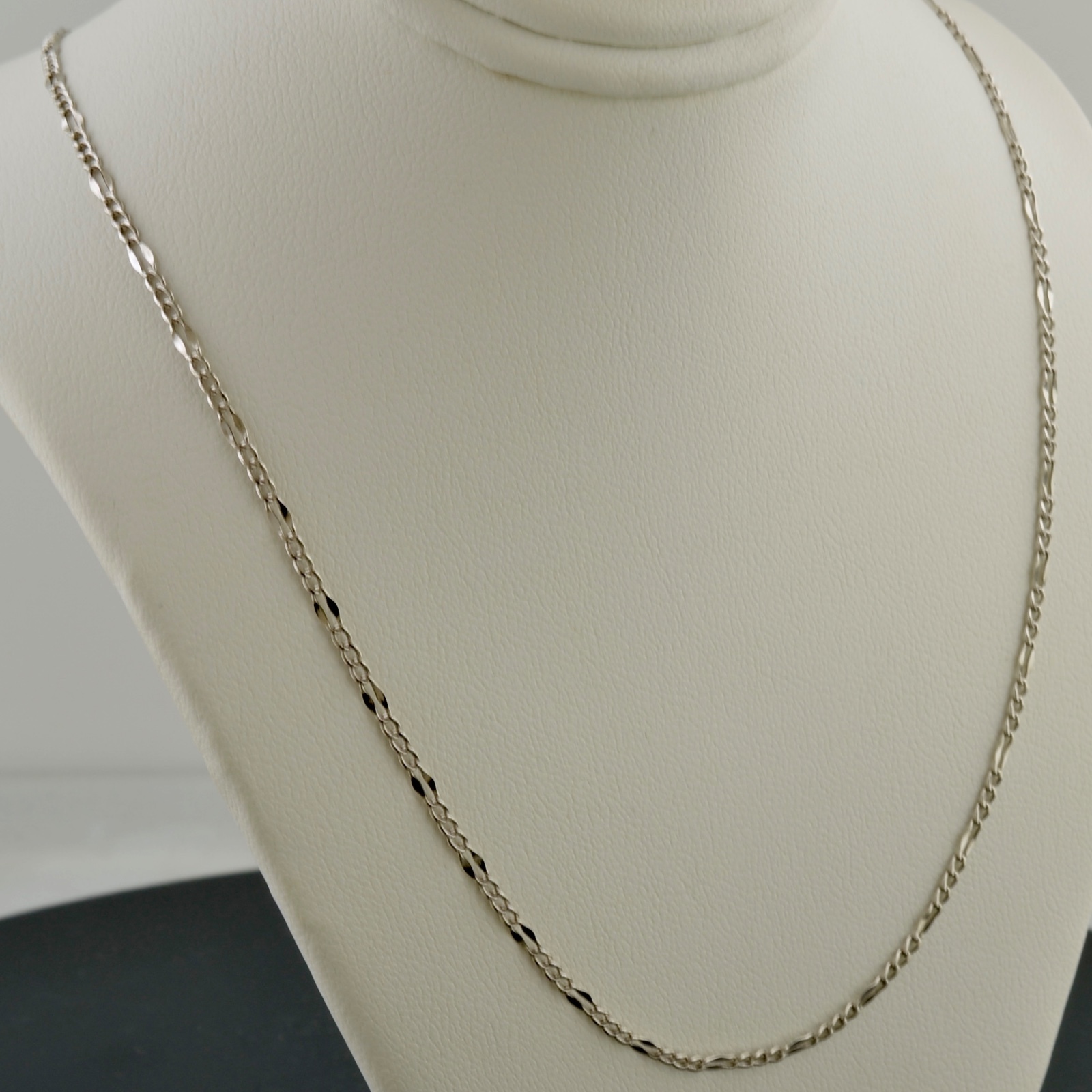 14K WHITE GOLD 2.1MM WIDE FANCY FIGARO LINK NECKLACE