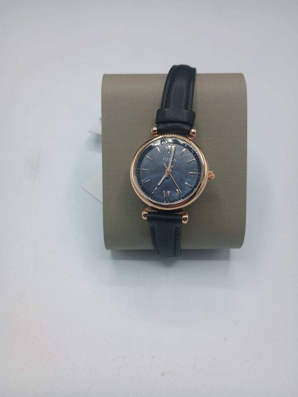Fossil – Women’s Carlie Quartz Stainless Steel Three-Hand Watch, 28mm/12mm