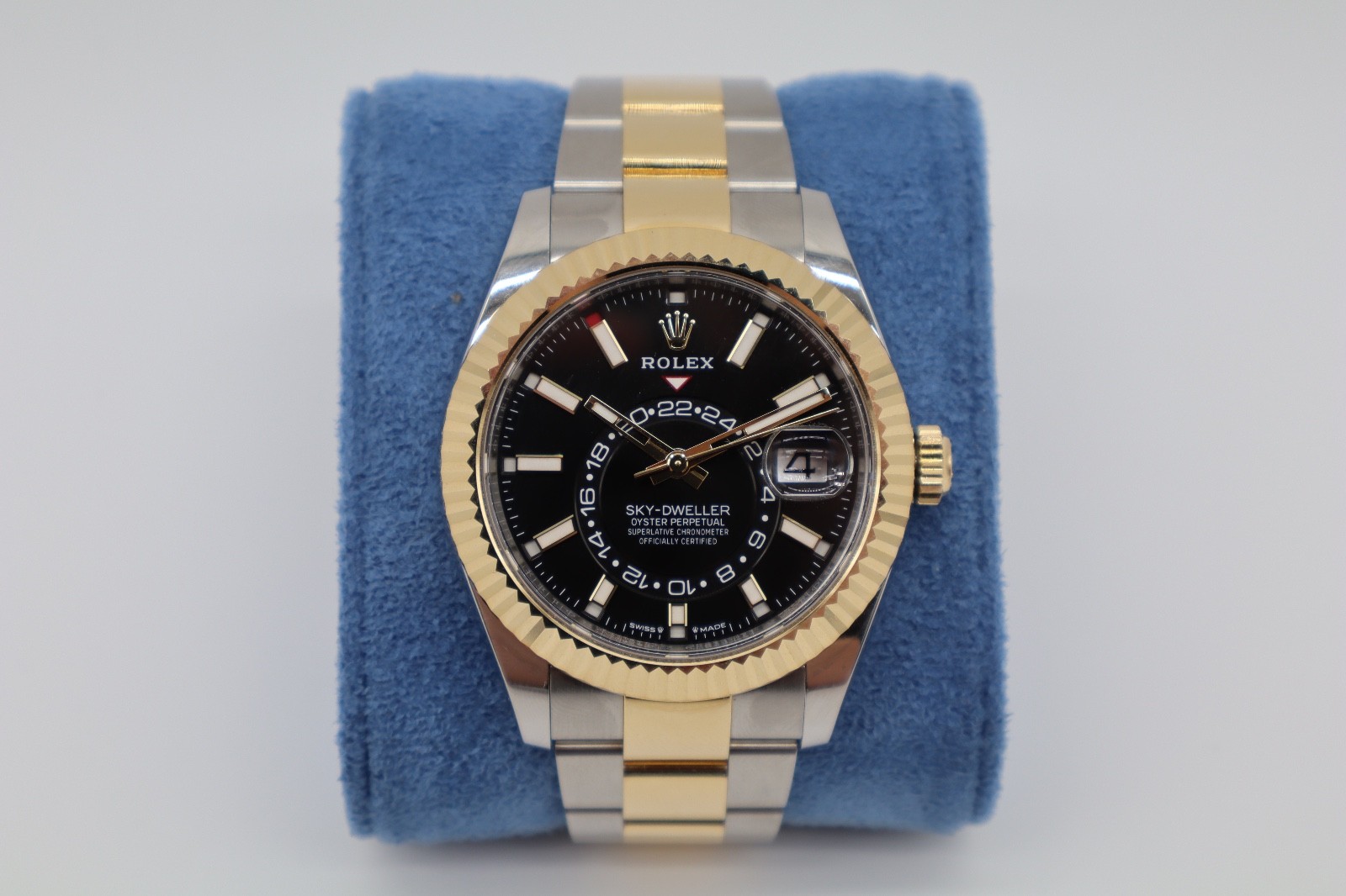 Rolex Sky-Dweller 336933 Two-Tone Oyster Bracelet Black Dial