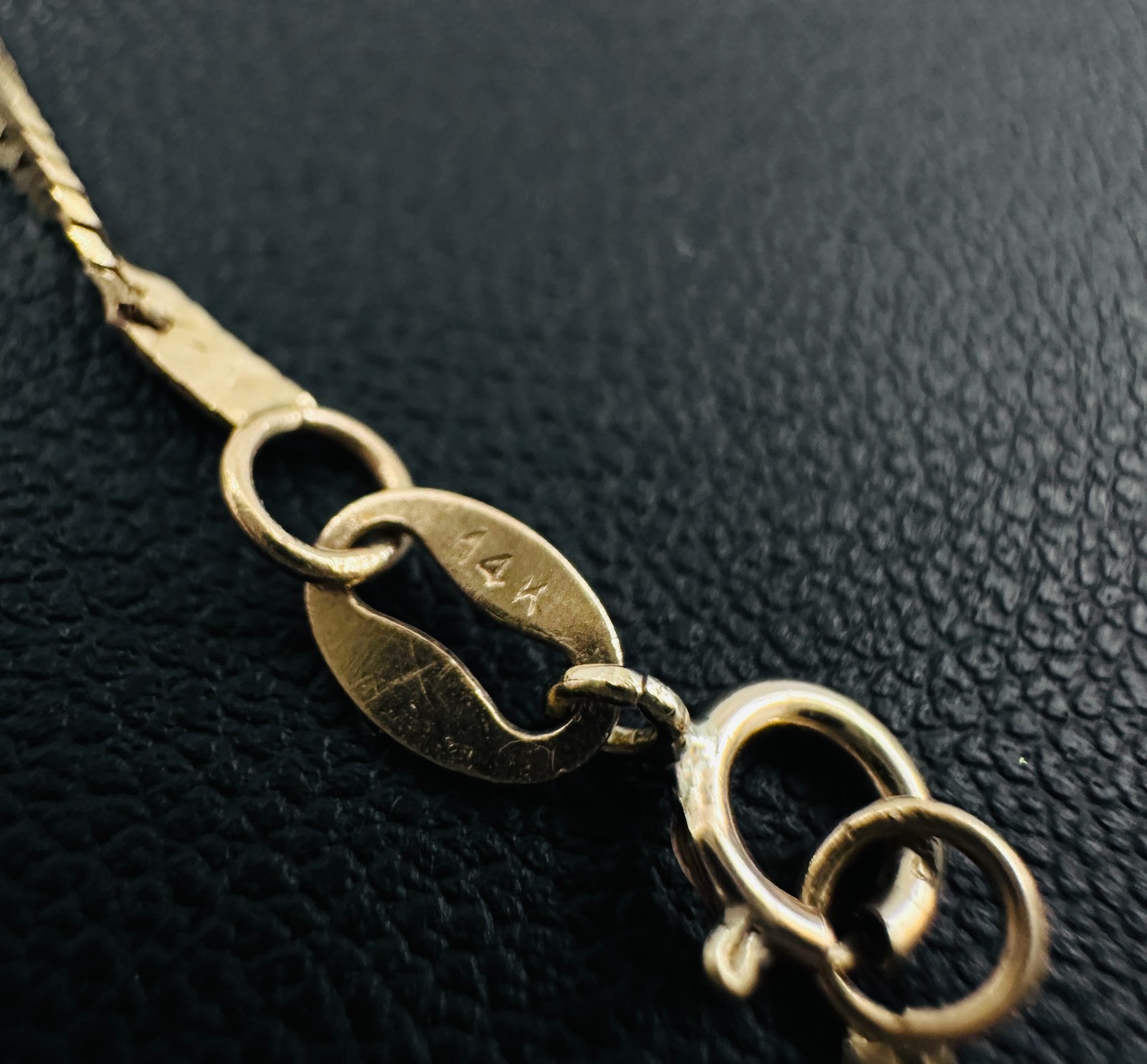 Solid 14K Yellow Gold Thin Herringbone Link Chain Bracelet, 1.3mm, 7″, 1g