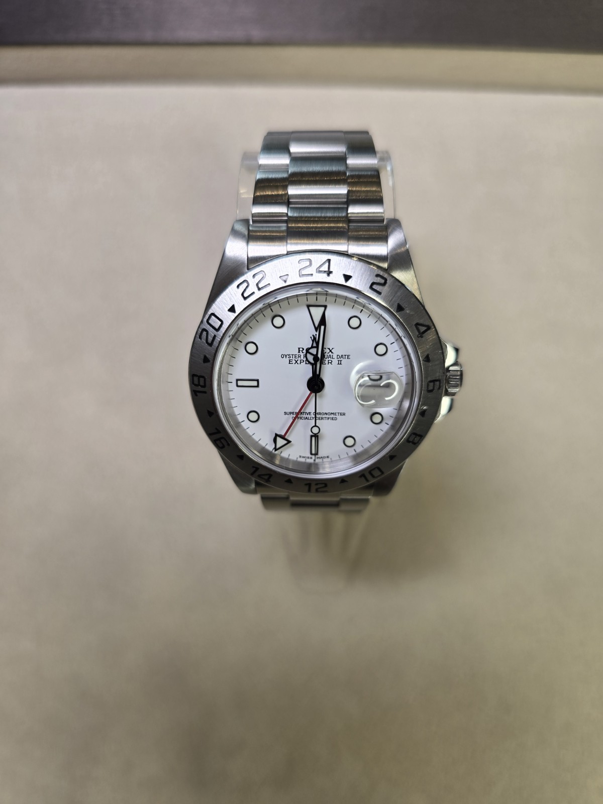 Rolex Explorer II Polar White 40mm – 16570 K Serial Stainless Steel