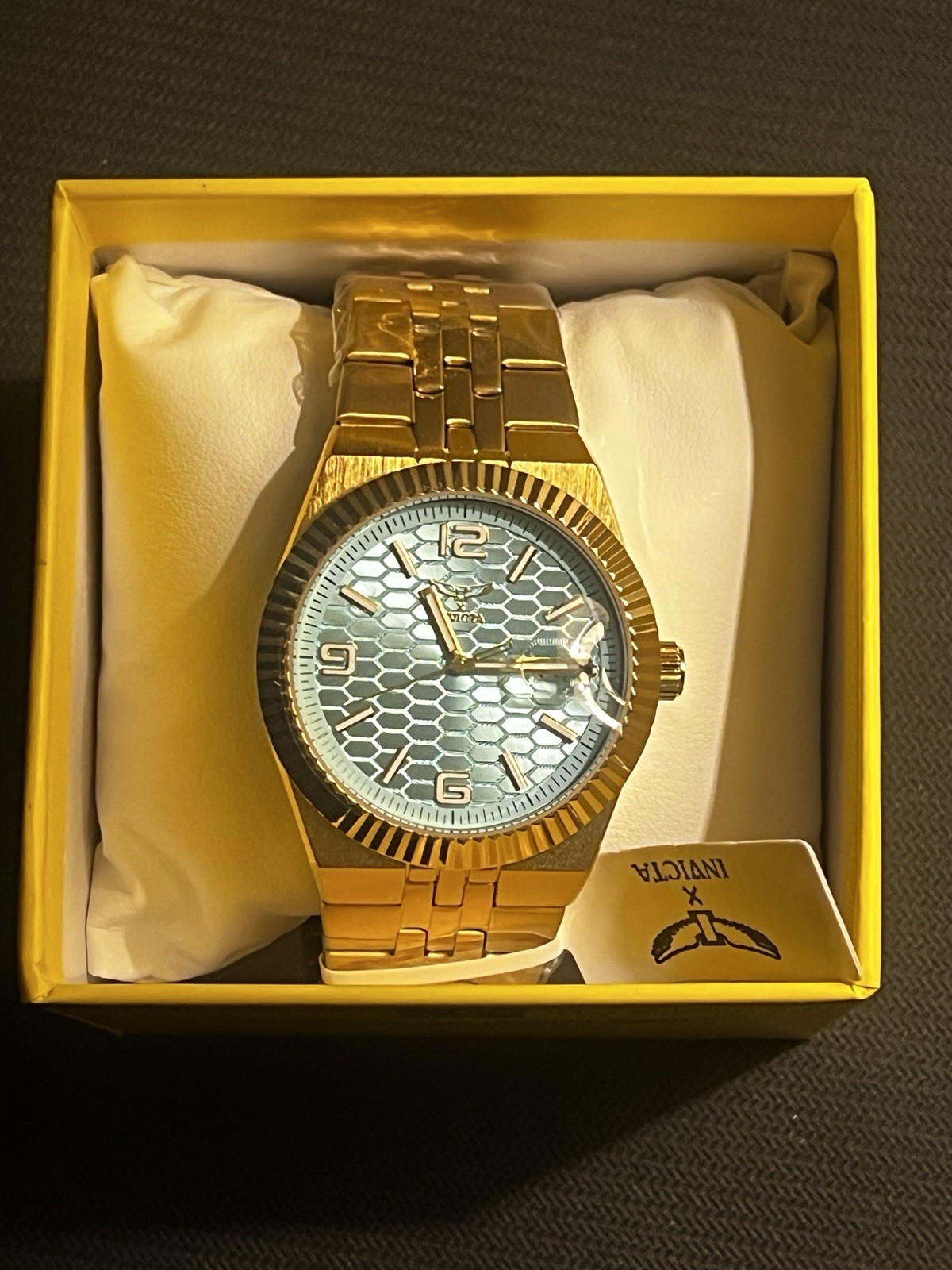 69868 – Invicta Specialty I by Invicta Men’s Watch – 40mm, Gold Tone
