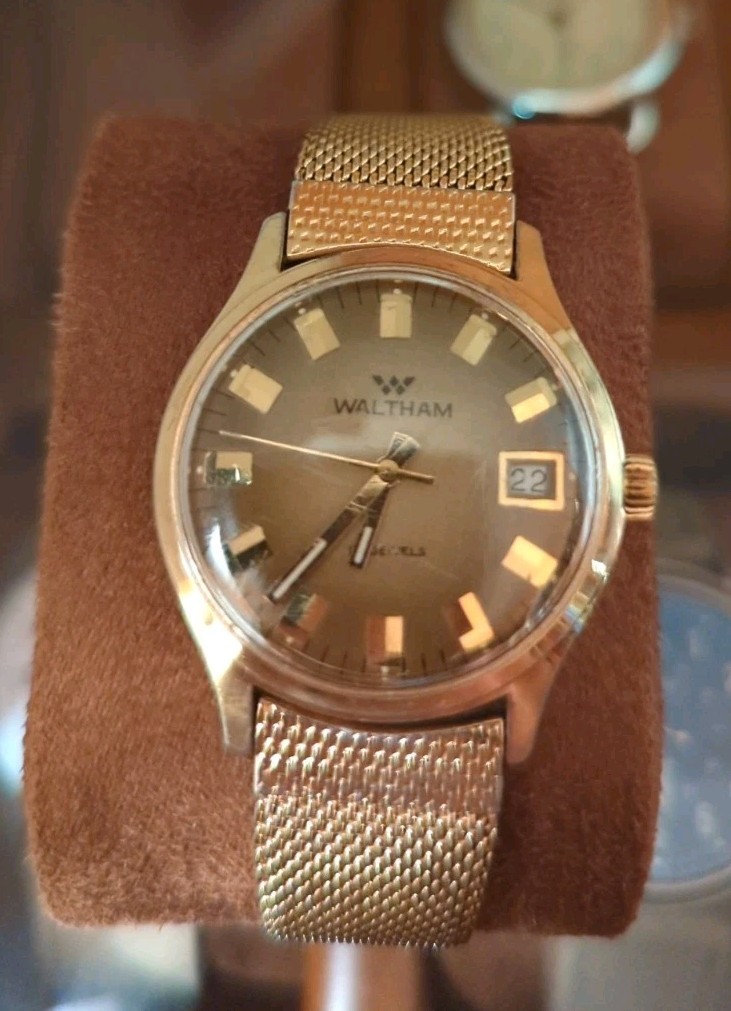 Men’s Waltham Watch – 17 Jewels – Mechanical, Runs. As Is. 1960s