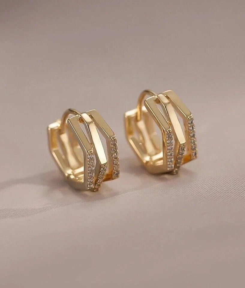 Women’s Huggie Hoop Earrings Round Cut Simulated Diamond 925 Starling Silver