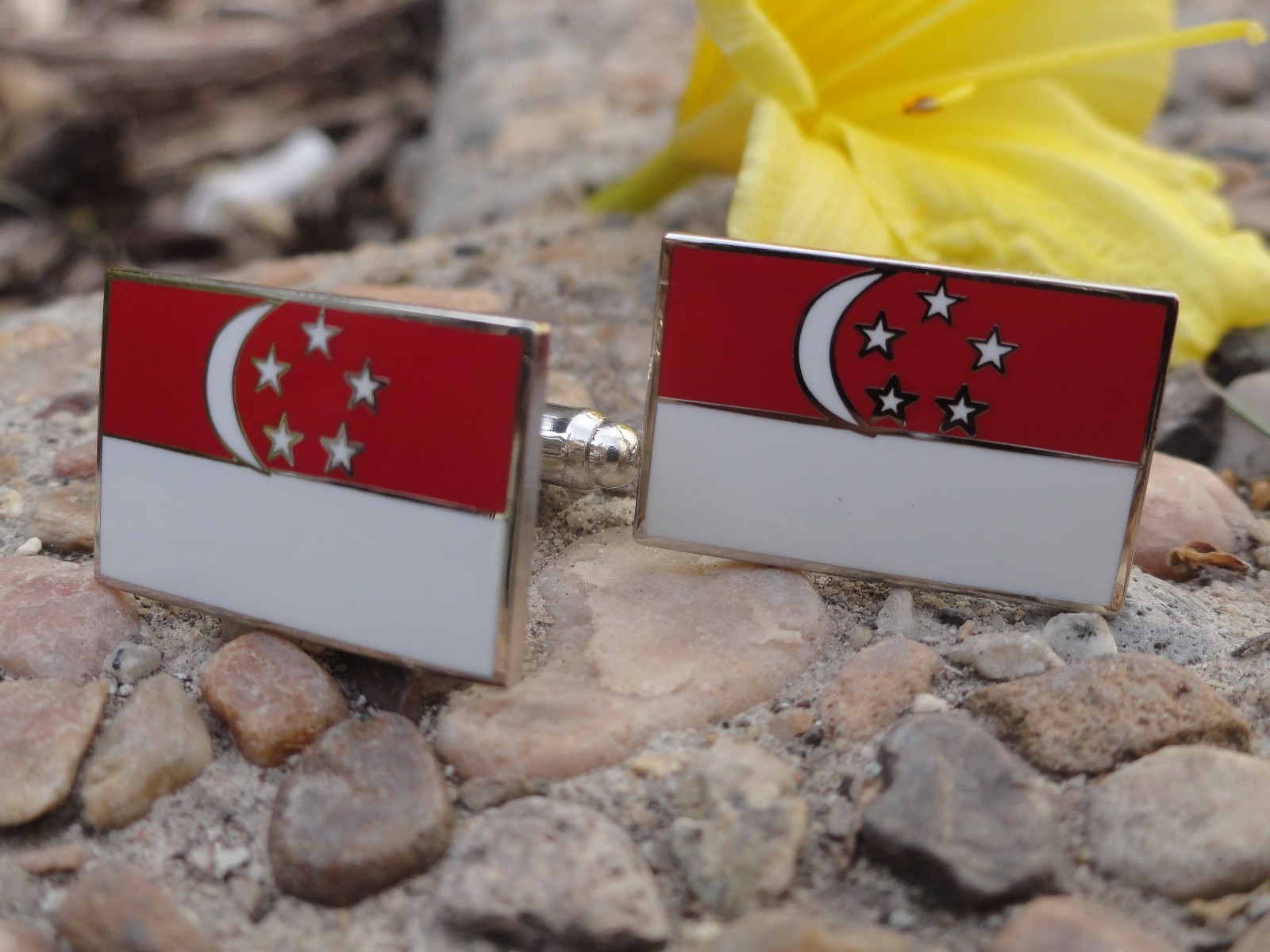 Singapore Flag Cufflinks–Asia East Asian Southeast Singaporean