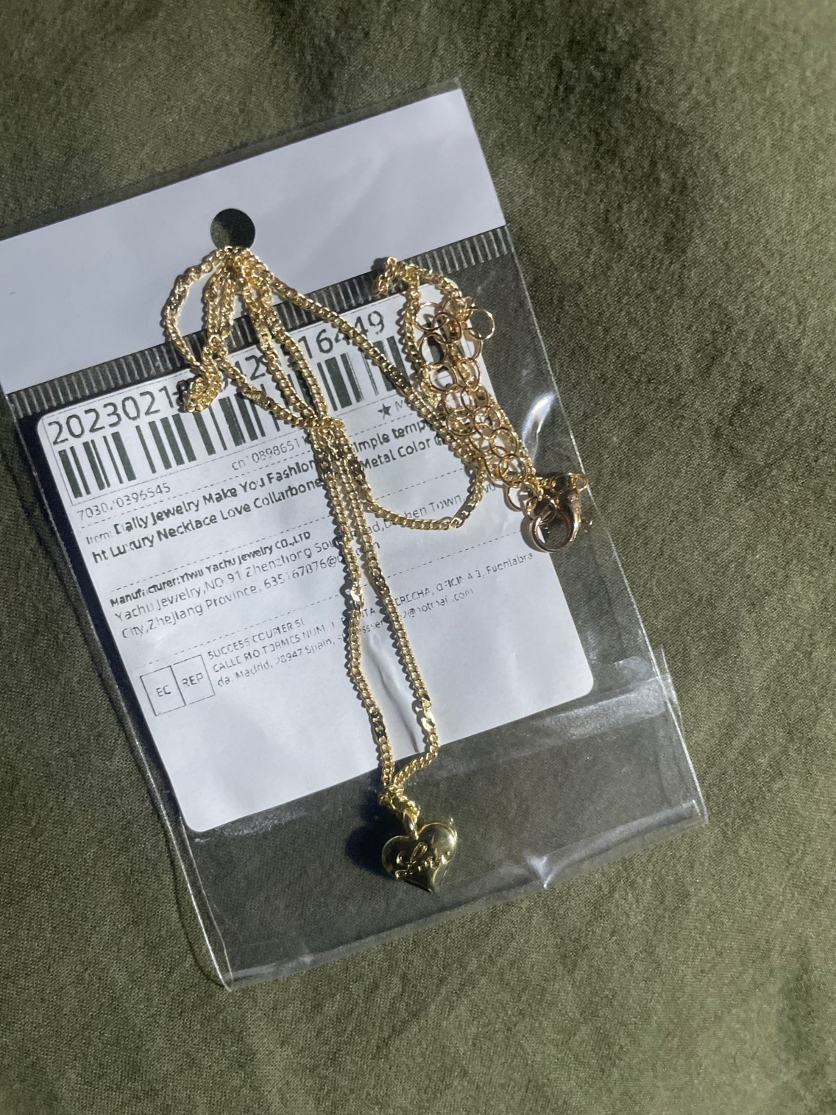 1 Gold Plated Heart Love Women Beuty Fashion Engraved Chain Necklace (Foreign Shipping)