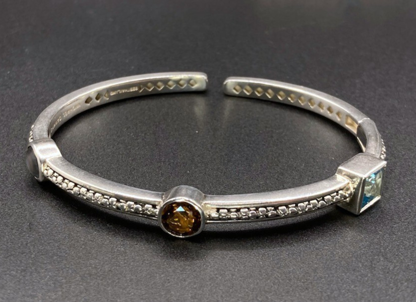 Michael Dawkins Pebbled Sterling Smoky & Blue Topaz MOP Hinged Bangle 22.4g
