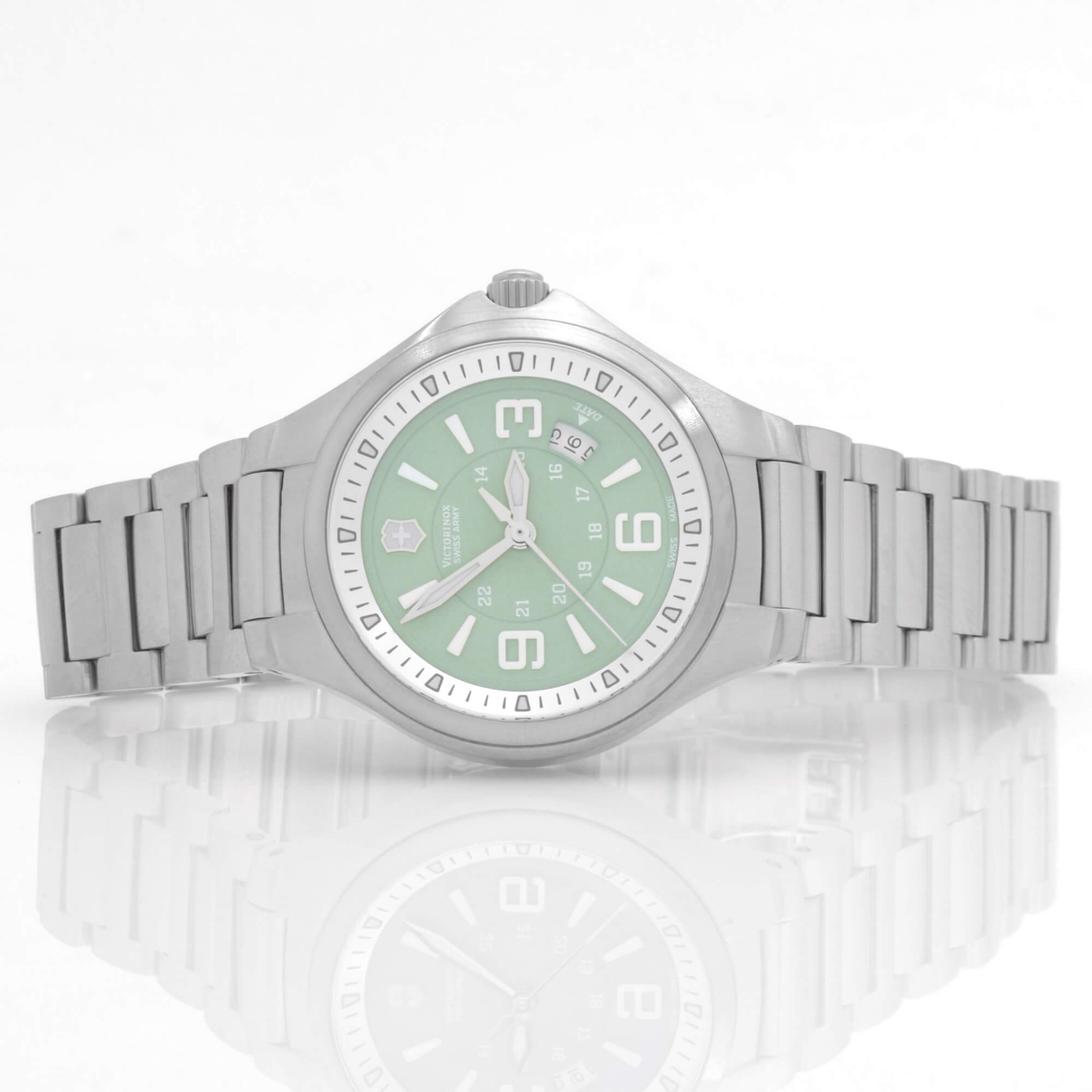 Victorinox Swiss Army Women’s Watch Base Camp Green Dial Steel Bracelet 249076
