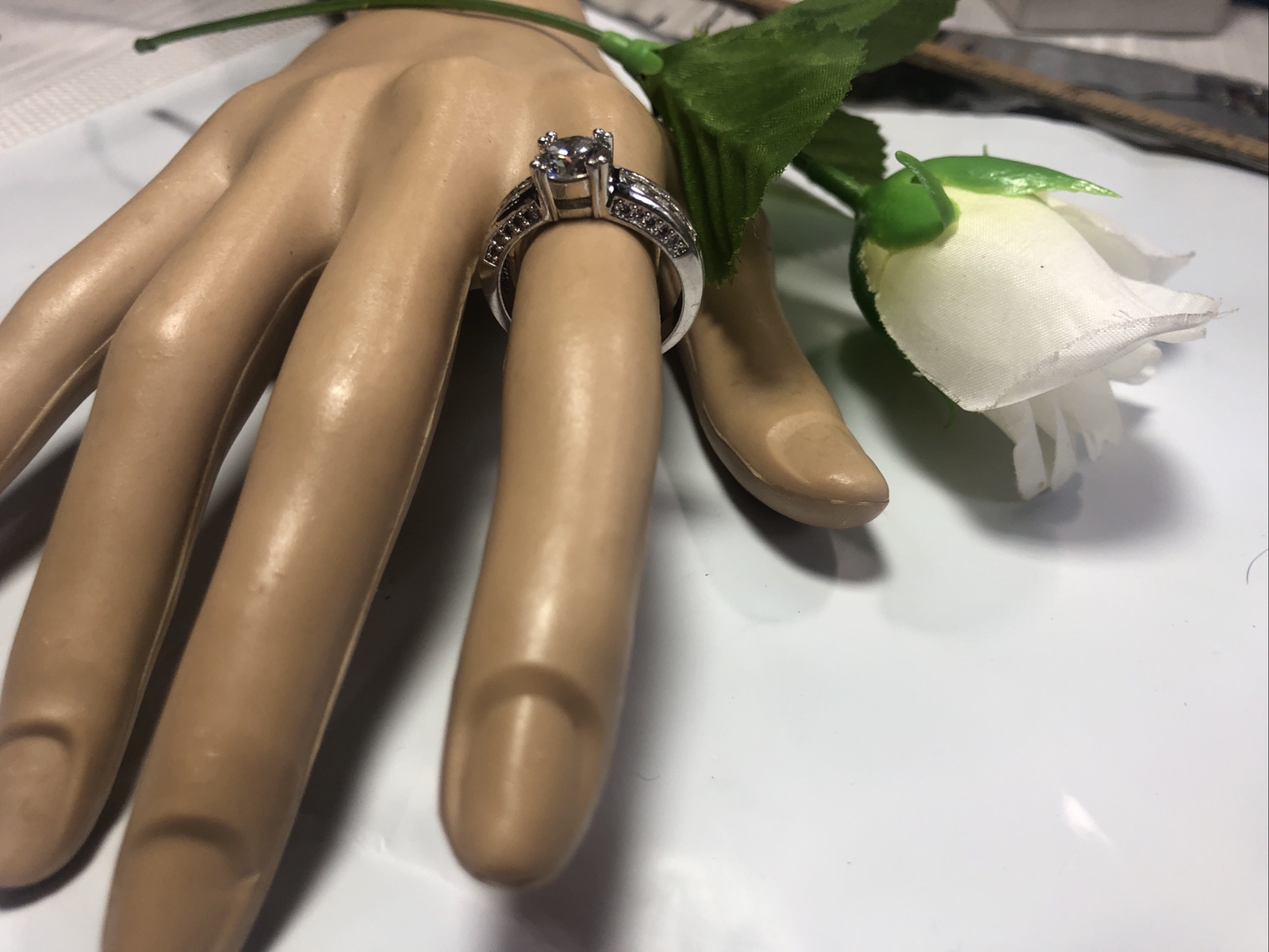 Ring Silver Tone White Colorless Glass Crystal Rhinestone Engagement Bridal Sz 9