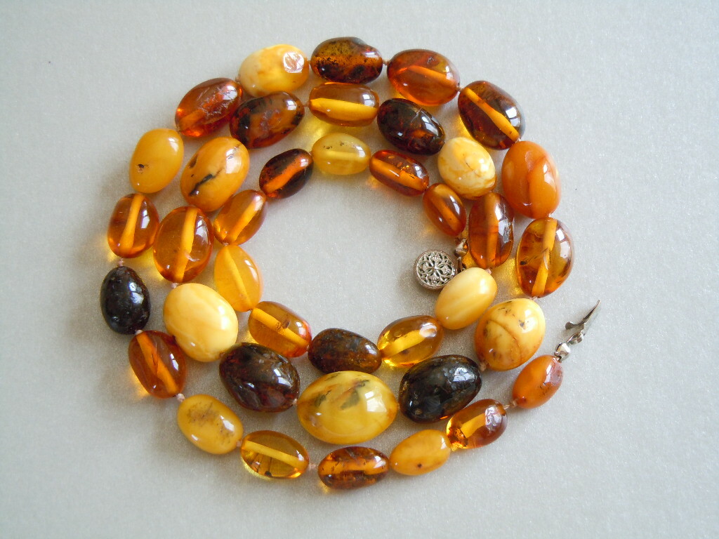 Amber Olive Necklace Natural Amber Honey Butterscotch Cognac 39.2 G/65.5 Cm