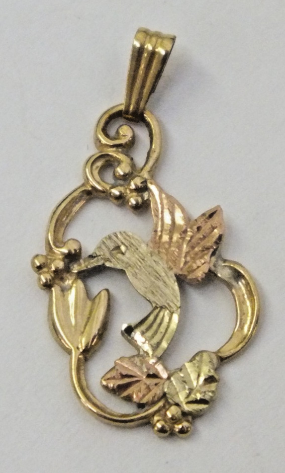 Landstrom’s Black Hills Gold 10k Gold Hummingbird Pendant 1.1g (NO CHAIN)