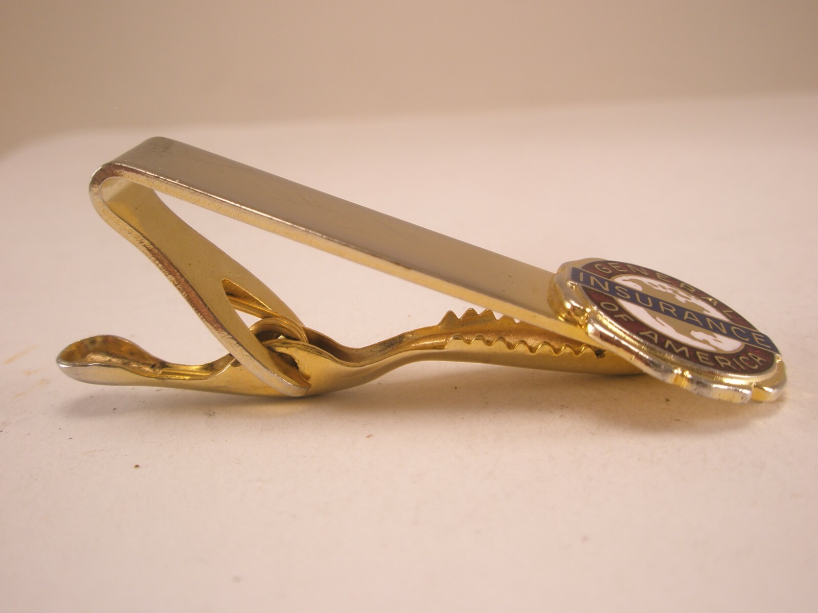 General Insurance of America Vintage KINNEY CO Tie Bar Clip