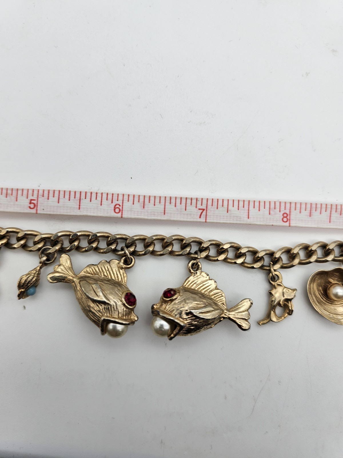 Vintage Gold Tone Sea Life Charm Bracelet 6.75″ Nautical Fish Starfish Seahorse