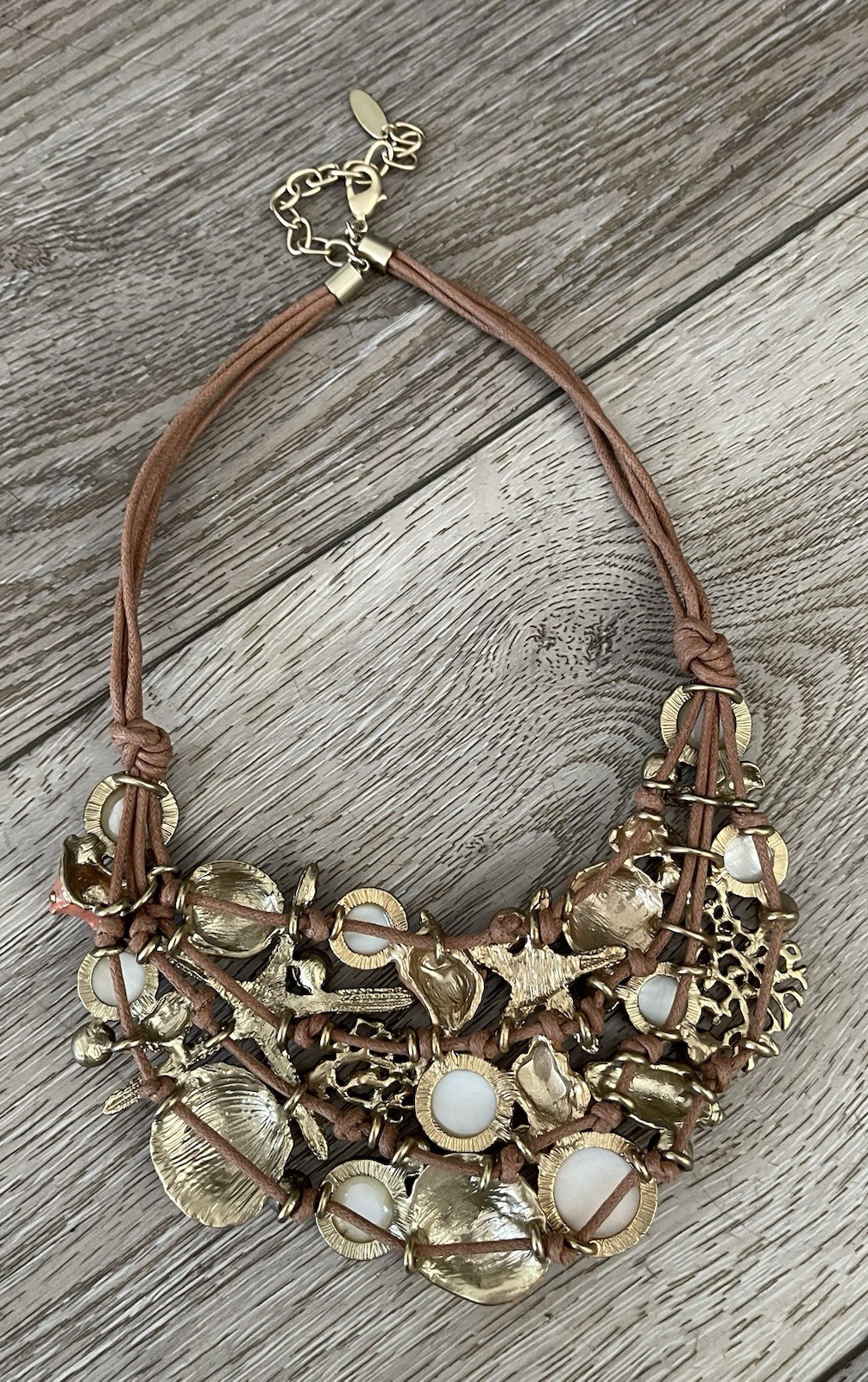 ST THOMAS Nautical Shell Beach Ocean Theme Statement Bib Necklace 18” to 20”