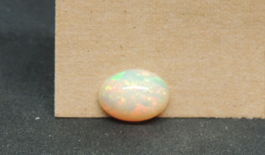 Ethiopian Opal Cabochon 14×10 with 5.5mm dome 3.5 carats(t-n4)