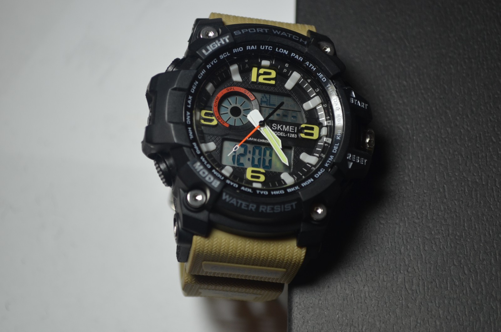 SKMEI Men’s Digital Analog Waterproof Sports Army Military Watch Wristwatch LED