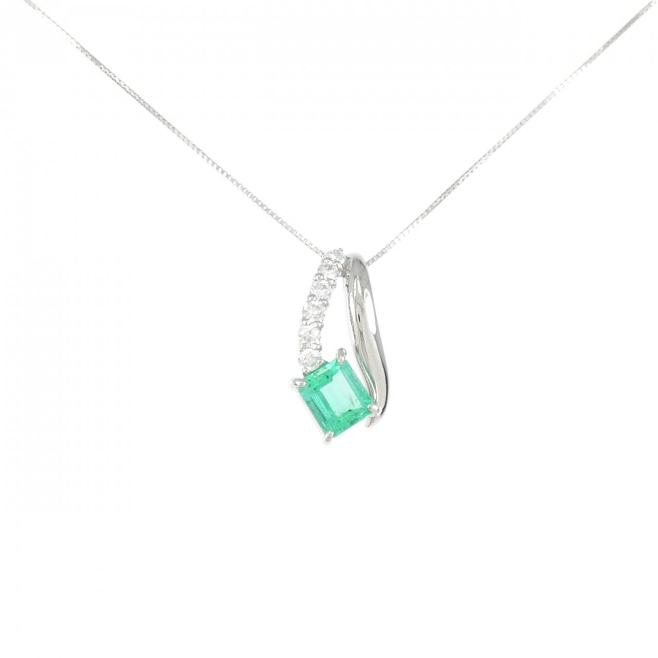 Authentic K18WG Emerald Necklace 0.85CT #270-004-157-7933