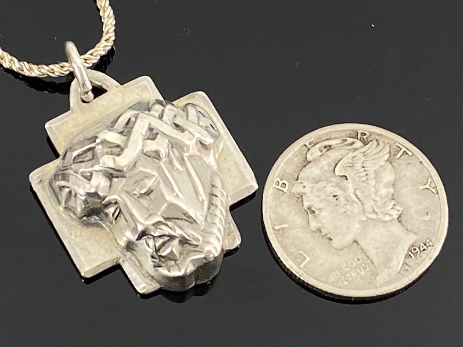Sterling Silver THEDA Jesus Christ Crown Of Thorns Pendant Necklace 10.4g / 18g