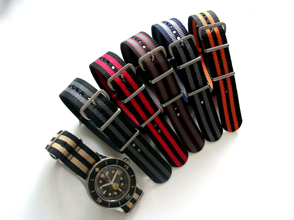 NATO G10 watch band strap Black Red stripe 20mm Premium Nylon RAF Bond IW Suisse