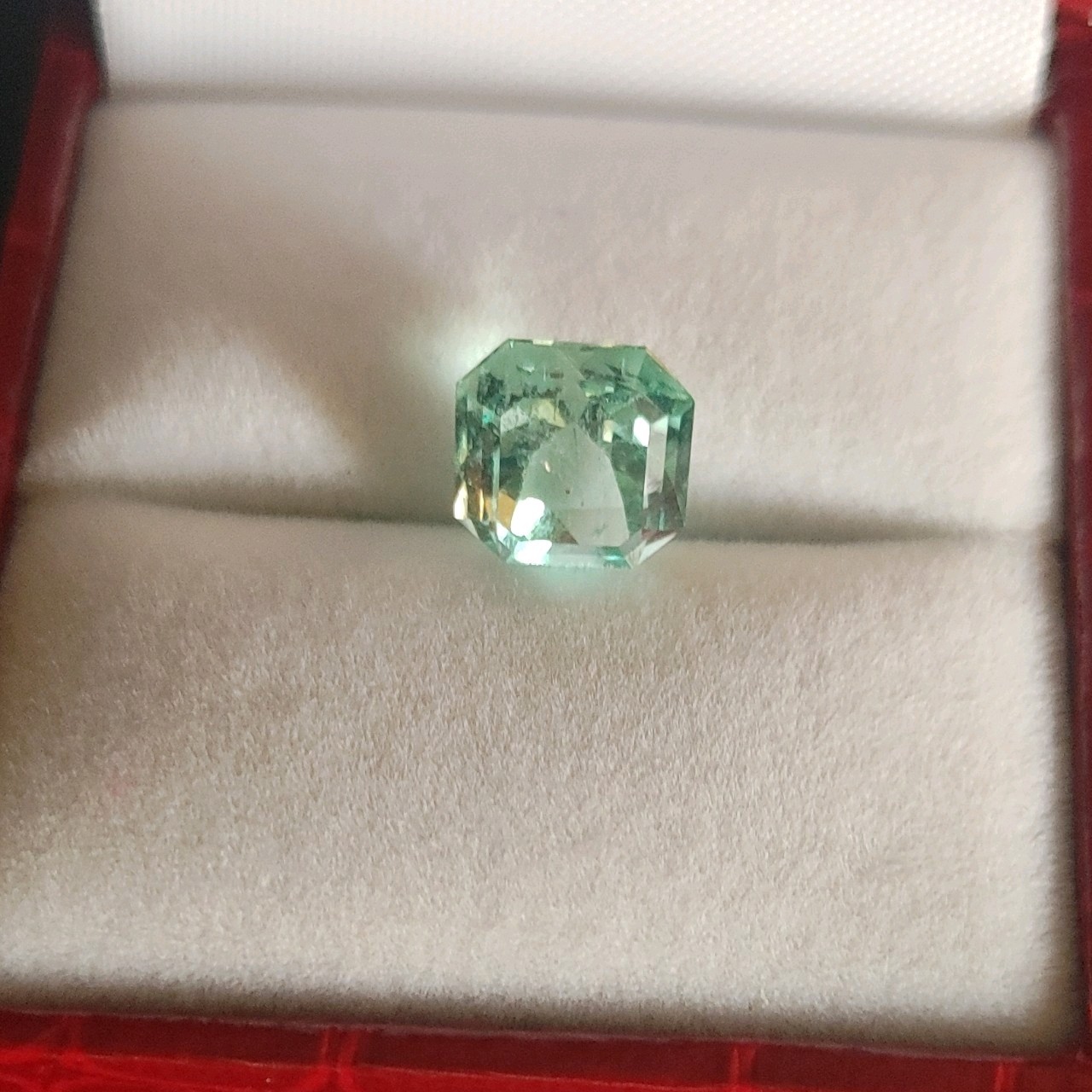 Columbian Emerald, Old Stock 3.65 Carats, Eye-Clean!