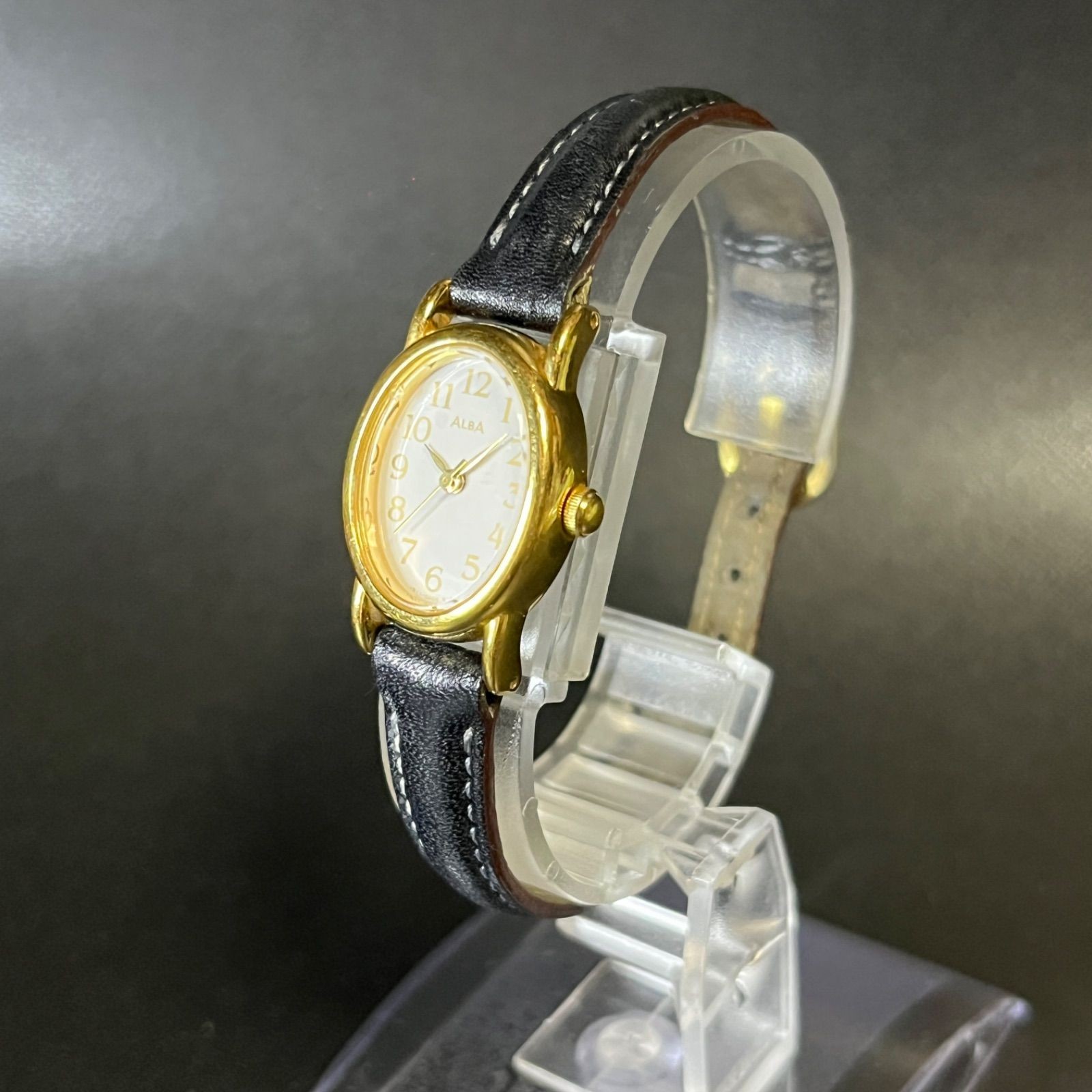Working SEIKO ALBA Quartz Oval Wristwatch Working Confirmed Gold V811 5A00