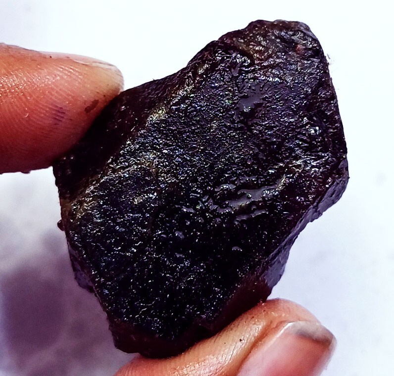 Natural Red Painite Rough 111.90Ct Certified Rough Loose Gemstone With Free Gift
