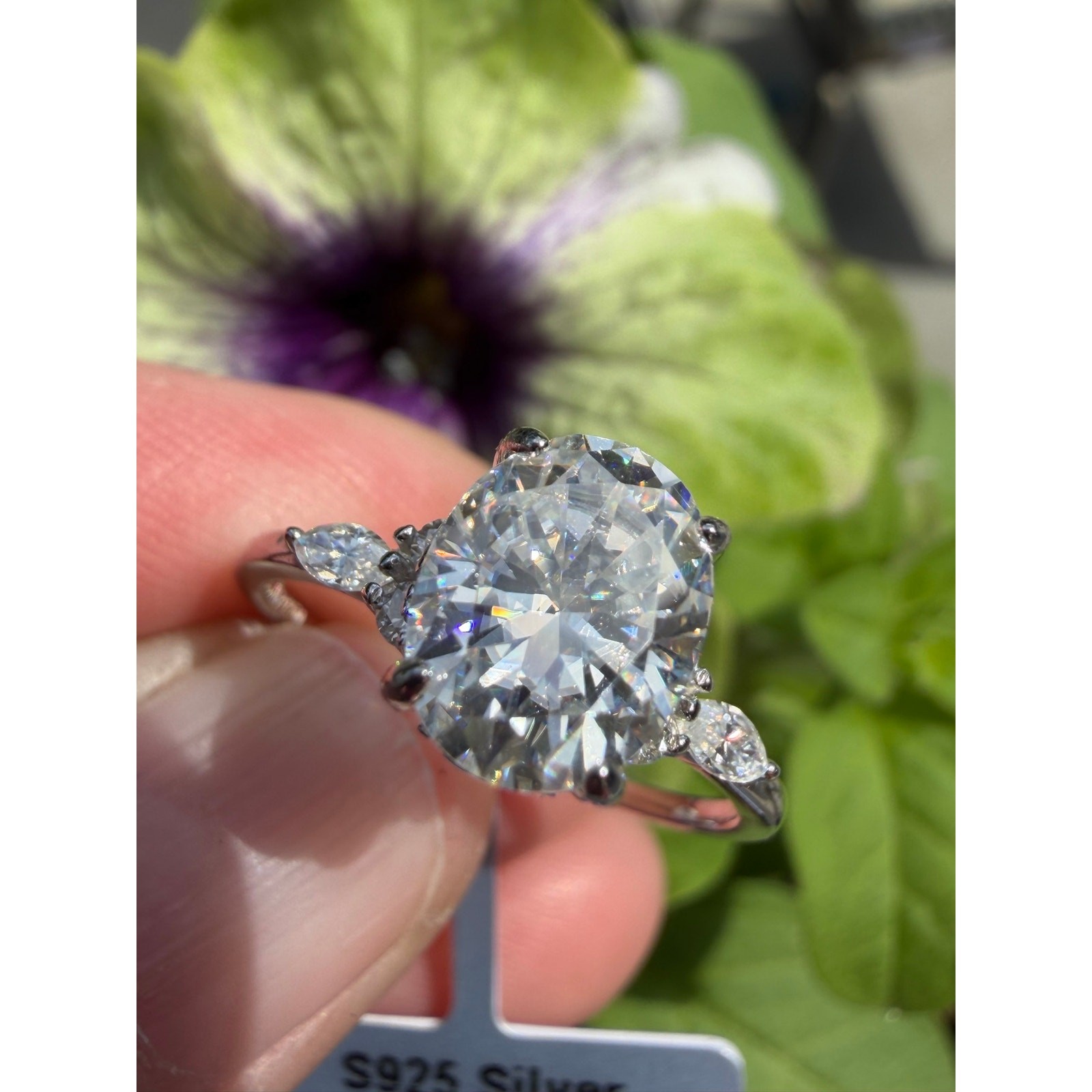 A Ring That Needs Nothing Else-Size 8