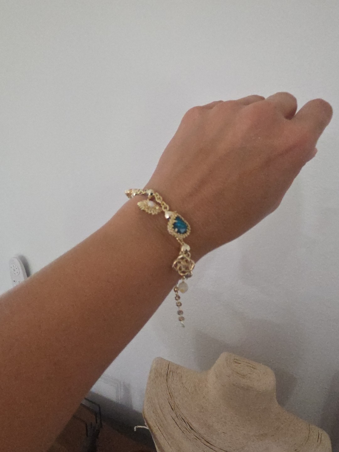 14k Yellow Gold Plated Kendra Scott Charm Bracelet 7-8 Inches